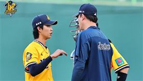 ▲中信兄弟先發盧孟揚僅差1個出局數就有拚勝投的機會，但卻還是被換下場。（圖／中信兄弟提供） 