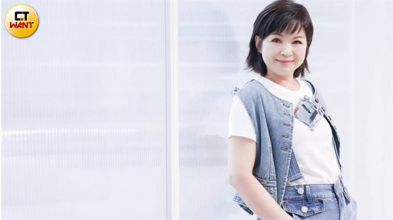 楊貴媚病了！折磨2月曝「痛到站不起來」