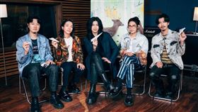 樂團麋先生MIXER今年推出單曲〈去飛翔〉，近期舉辦影像募集特別活動（圖／相信音樂提供）