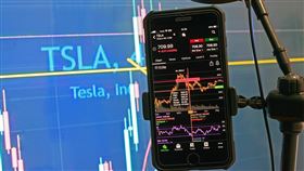 ▲多檔追蹤中國市場的ETF產品，將同步調降指數授權費率，有助於降低持有人長期成本。（示意圖／PIXABAY）