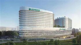 中國山東大學齊魯醫院一名婦科護士在學術雜誌發表論文，內容涉及子宮肌瘤手術的護理工作，但文中卻以55名男性病例及25名女性病例作為研究對象，近日成為網路笑柄。（圖擷自山東大學齊魯醫院官網）