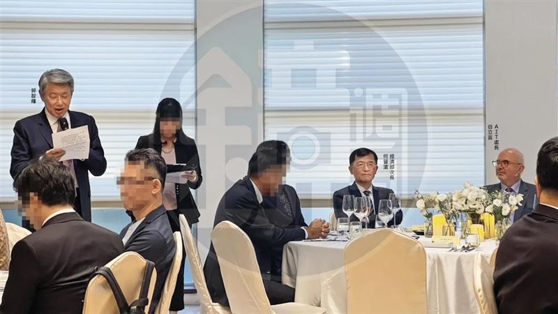 郭智輝爆圖利崇越！密宴AIT宴飲照曝光