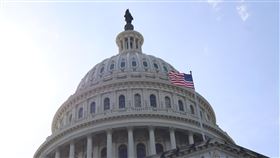 美眾院通過「台灣國際團結法案」美國聯邦眾議院5日口頭通過「台灣國際團結法案」，強調聯大第2758號決議並未處理台灣與台灣人民在聯合國或相關組織的代表權問題。圖為美國國會大廈的圓頂建築。中央社記者鍾佑貞華盛頓攝 114年5月6日