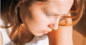 婦人跟兒子討每月1.6萬元遭打臉。（示意圖／Pexels）