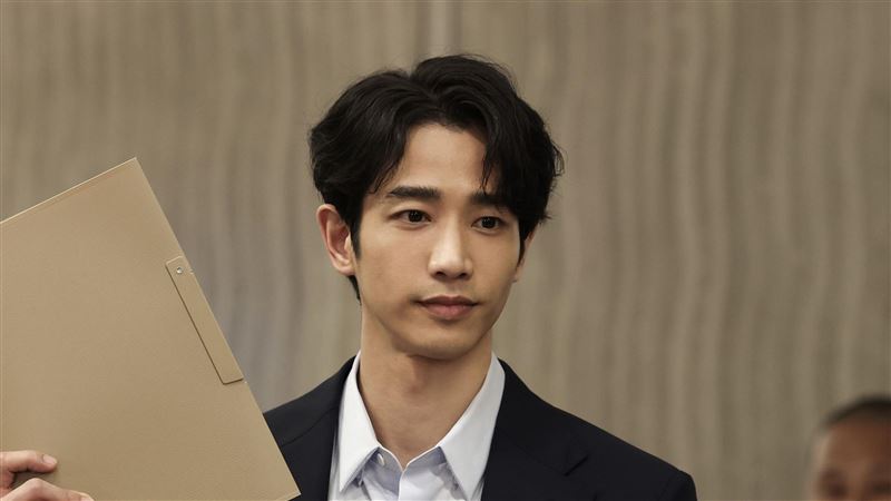 被劉德華告白劉以豪反應曝　爆股票失利