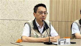 羅一鈞說國內新冠肺炎疫情已連續3週上升，參與遶境或大型宗教活動應注意個人衛生。（圖／記者簡浩正攝影）