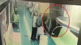 中捷,捷運,台中,車門,關閉,夾人（圖／議員黃守達提供）