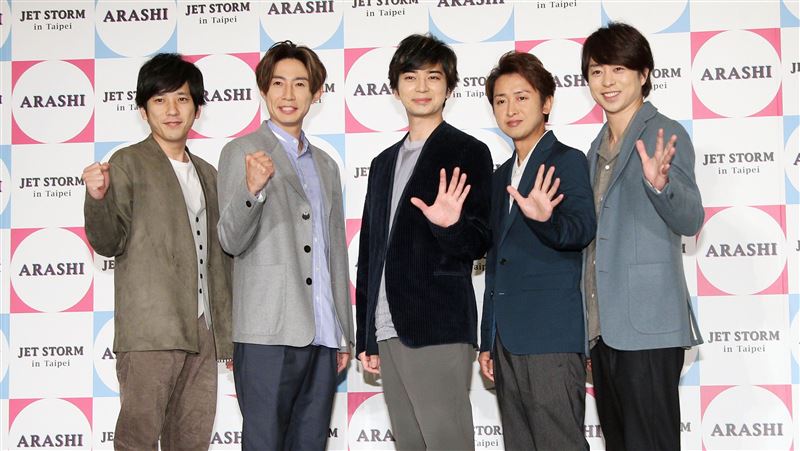 嵐正式宣布解散！明年春天最後5人合體