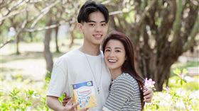 李蒨蓉18歲小兒子。（圖／翻攝李蒨蓉臉書、IG）