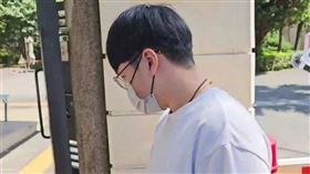 畢業於台大法律系的鄭姓實習律師酒駕撞死人遭判7年半，今上訴高院表示已賠付1200萬，請求緩刑遭家屬痛批。（圖／翻攝畫面）