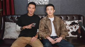 《白日夢非常秋》張懷秋（右）與王陽明相識快20年，卻因合作電影《角頭－大橋頭》才真正走近彼此。（圖／犢影制作、有意思國際傳播提供）