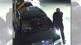 陳男車輛遭隔壁鄰居阿伯惡意噴射鼻涕