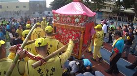 白沙屯,白沙屯媽祖,回鑾,埔鹽國小,司令台,彰化（圖／翻攝自白沙屯媽祖網路電視台YT）