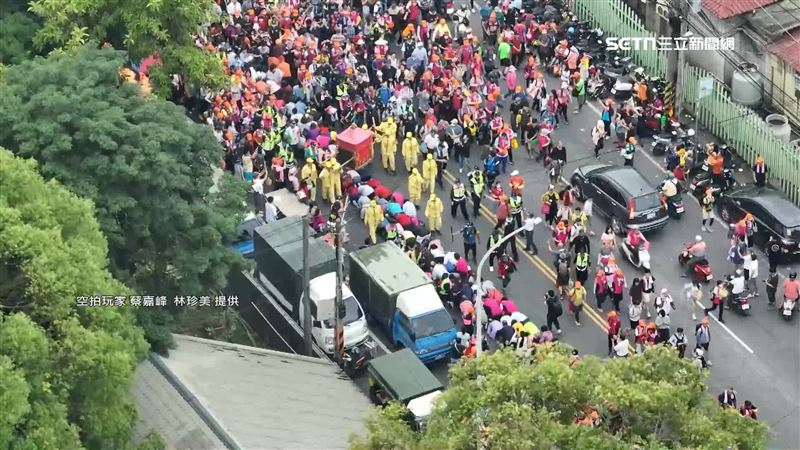 粉紅超跑開入糖廠　「帶領觀光」在地嗨翻