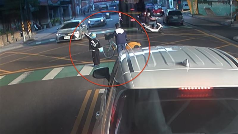 10車不讓學童過馬路 警出手「國庫多6萬」