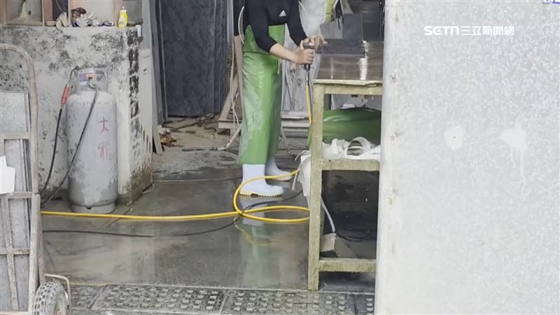 來台工作12年的越南籍胡姓男移工，在案發後的一週內，於5月16日出境逃亡，遭檢方通緝。（圖／翻攝畫面）