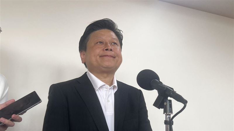 傅崐萁又提「吃藥說」！轉身找柯建銘協商