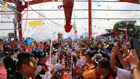 ▲上梁柱典禮（圖／翻攝自社團法人中華民國六房媽會-官網粉絲專頁）