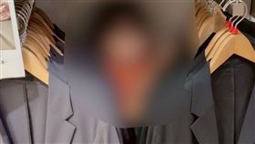 Uniqulo,大便,貨價,展示櫃, 屎味（圖／翻攝自threads）