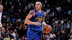 ▲丹佛金塊（Aaron Gordon）再度扮演英雄、在最末節砍進追平三分球。（圖／翻攝自X平台 @nuggets）