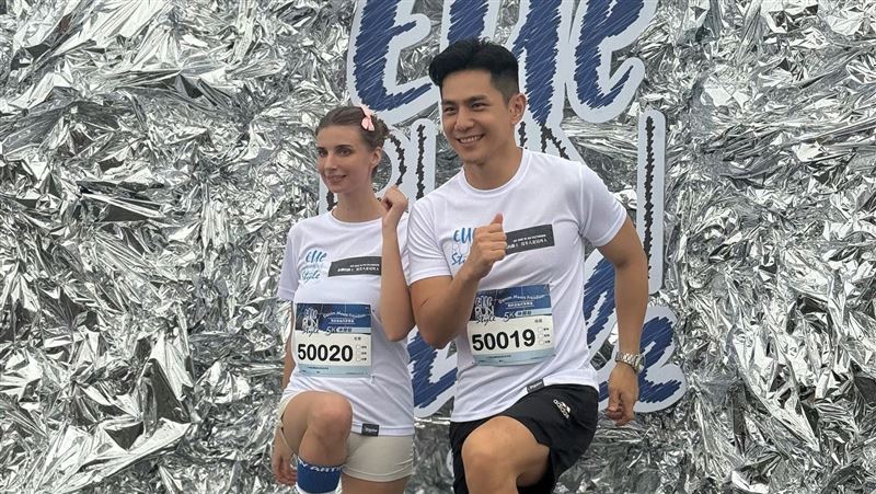 女星懷孕路跑遇暴雨　中途折返揭身體狀況