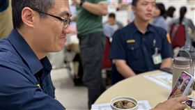 保六總隊出招暖慶母親節！見1幕紅了眼眶　北漂聞母這句話揪甘心。（圖／翻攝畫面）