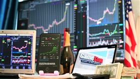 ▲七檔ETF受益人數逆勢創高，顯示高息型ETF仍受投資人青睞。主動式台股ETF透過質化與量化選股，靈活調整策略應對市場波動。（示意圖／PIXABAY）