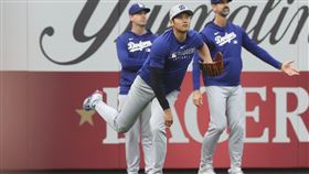 ▲大谷翔平進行練投。（圖／美聯社／達志影像）