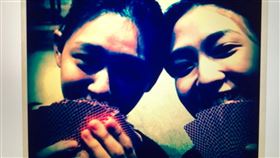 范曉萱在母親節當天發文想念大S。（圖／翻攝自臉書、微博）