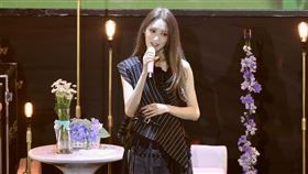 ▲李聖經在見面會上演唱多首歌曲。（圖／記者鄭孟晃攝影）