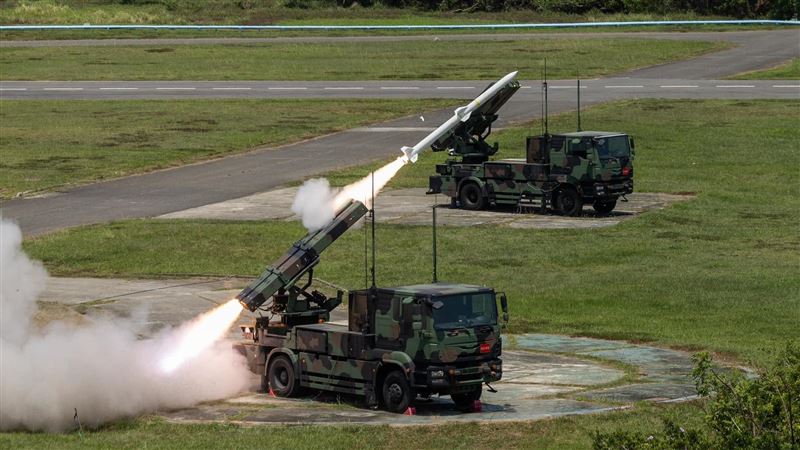 換「陸劍二」登場！九鵬基地今實彈射擊