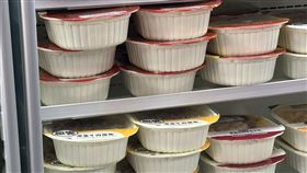 ▲超商塑膠加熱即食品。（圖／記者張雅筑攝影）