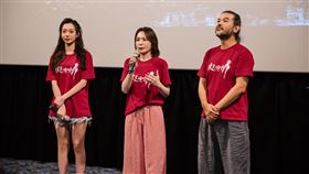 ▲Julia吳卓源（左）首度公開跑電影特映活動。（圖／伯樂影業提供） 