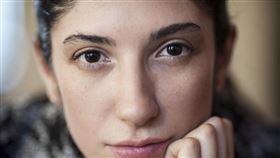 ▲潘致浩醫師表示：「眼袋重＝漏財相」顯老又沒精神，只要處理保養好加心情好有助回春。（圖／翻攝自pixabay網站） 