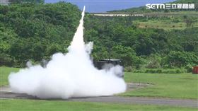 ▲陸劍二防空飛彈,實彈射擊。（組合圖／翻攝畫面）