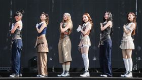 babyMINT在成都演出，左至右：丞妘、品妡、粼粼、栩栩、Vikky韋喬薺、熙妍。（圖／華研國際提供）