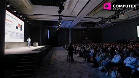 ▲COMPUTEX 2025論壇將於5月21日登場，主題聚焦「AI in Action」，引領產業升級。論壇涵蓋「AI機器人與邊緣運算」、「生成式AI再進化」及「AI資料中心解決方案」三大領域。（圖／外貿協會提供）