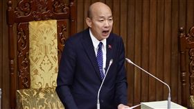 立院開會無人到場  韓國瑜籲各黨派員出席立法院會13日上午9時繼續開會，但因無人在場，主持院會的立法院長韓國瑜（圖）籲請三黨團自律自重、立刻派出立委到議場，隨即宣布休息。中央社記者王飛華攝  114年5月13日