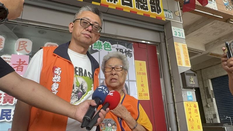 總幹事朱磊公布連署門檻差距。(圖/翻攝畫面)