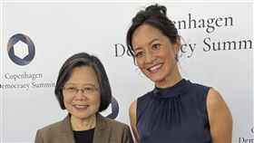 蔡英文與Janet兩位「台灣總統」哥本哈根相見歡（圖／牽猴子提供、Ted Hope攝影）