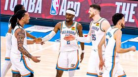 ▲奧克拉荷馬雷霆末節上演大逆轉，G5擊敗丹佛金塊，搶先在系列賽聽牌。（圖／翻攝自X平台 @okcthunder）