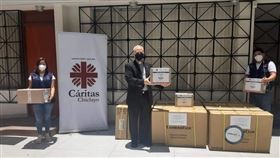 新任教宗曾受贈台灣口罩 駐教廷大使：台梵共享價值。圖／賴賢勇醫師Threads