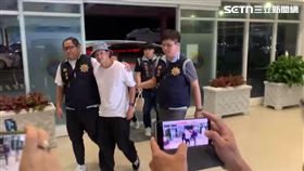 ▲藝人威廉抵達新北市刑大應訊。（圖／翻攝畫面）