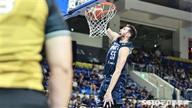 ▲PLG冠軍賽G4，富邦勇士洋將威希單手暴扣。（圖／記者劉彥池攝影）
