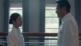 程雅晨劇中與戴立忍對戲。（圖／大愛提供）