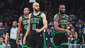 ▲懷特（Derrick White）飆進7顆三分球，攻下全場最高34分。（圖／翻攝自塞爾提克推特）