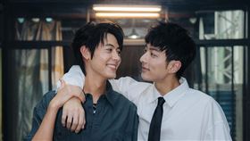 Teddy(左)與鍾岳軒在《向流星許願的我們》合作組CP。（圖／有意思國際傳媒有限公司提供）