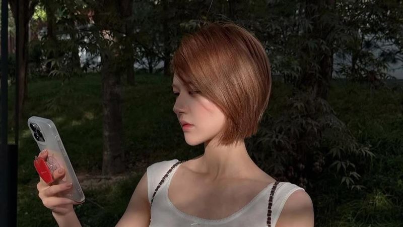 趙露思爆改造型　耳下極短髮吸百萬人朝聖