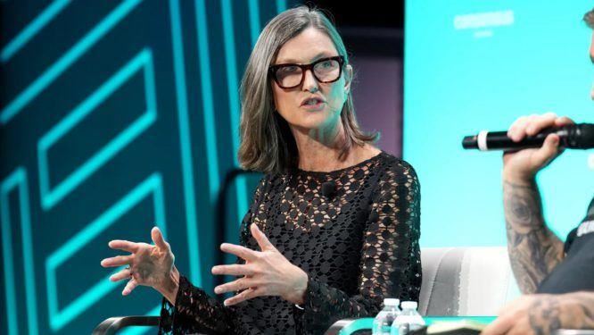 ETF玩出新高度！ARK女股神看好這5大主題