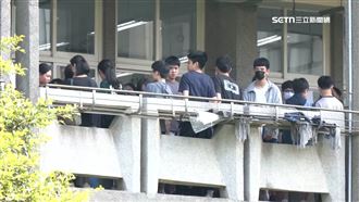 會考day1／數學再傳作弊 3人偷看答案被抓